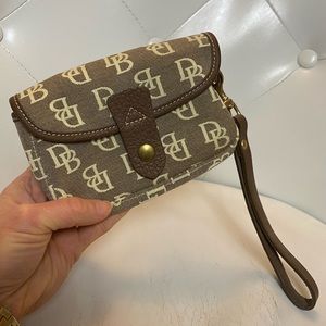 DOONEY & BOURKE Snap Flap Signature Logo Wristlet Coin Purse Wallet Pouch NWOT